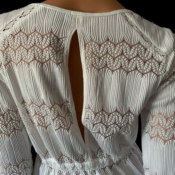 Soft Girl Coquette Lace Top Beach Sz M Fairy Y2K White Vacation Travel Keyhole - Picture 9 of 16